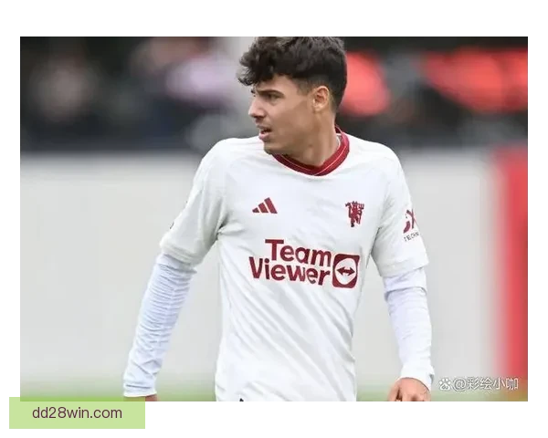 曼联冬窗第二人离队通过体检本周官宣阿贾克斯求租阿莫林旧部